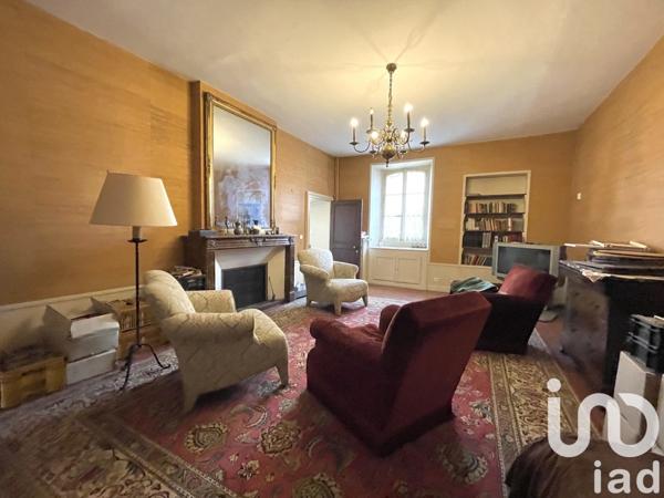 Maison 9 pièces de 210 m² à Cesson (77240)