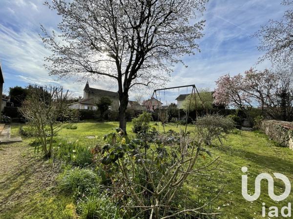 Maison 9 pièces de 210 m² à Cesson (77240)