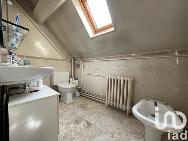 Maison 9 pièces de 210 m² à Cesson (77240)