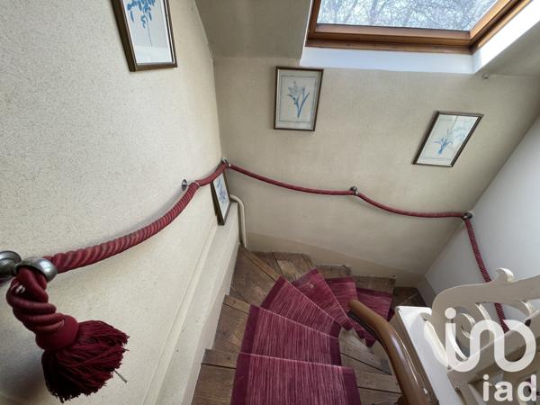 Maison 9 pièces de 210 m² à Cesson (77240)