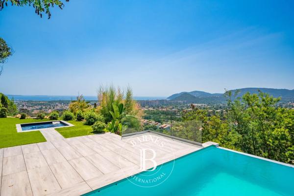 Mandelieu-la-Napoule, Villa 5 Chambres -  303 m² à vendre