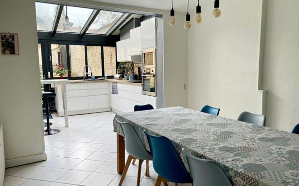 Maison à vendre    7 pièces •  Niort