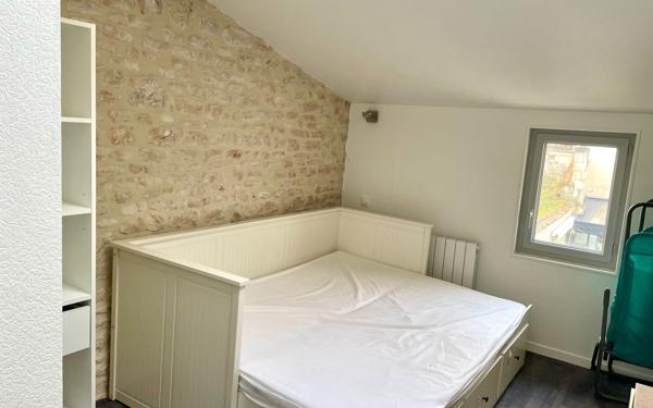 Maison à vendre    7 pièces •  Niort