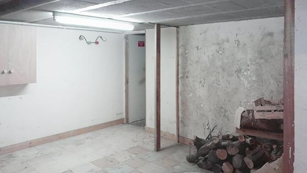 Pavillon 7 pièces 5 chambres + 1 bureau + 1 véranda. Sous-sol total + Garage. Jardin Proche bourg à pied. Vie de plain-pied possible.