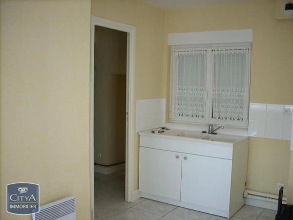 Appartement à louer 2 pièces 50.4m² Coulaines (72190)