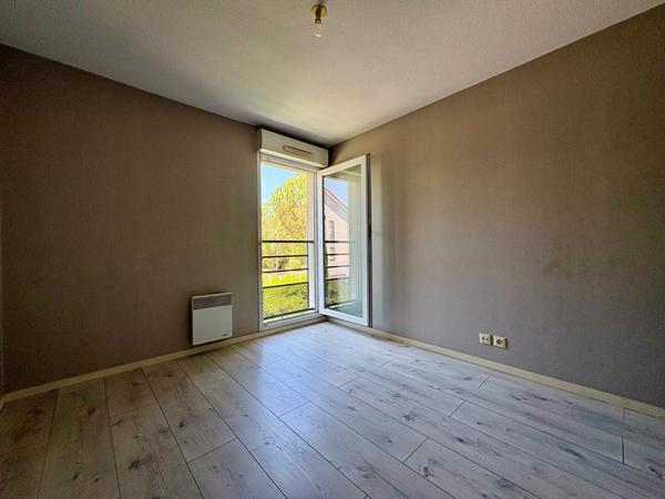 Nouveauté, Couéron BOURG.