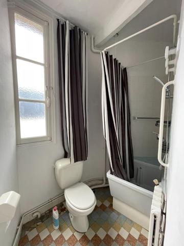 Maison de ville à louer à Le Neubourg dans l'Eure (27110), ref : sd-loclot