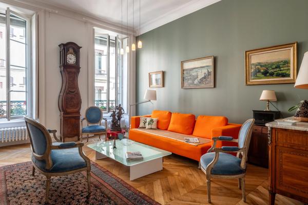 Lyon 2 - Ainay - Grand 6 pièces au 2ème étage de 172 m² - 4 chambres