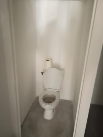 Yenne (73170) A LOUER LOCAL COMMERCIAL DE 27 M² TOUS COMMERCES