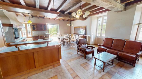 Grand jardin avec dépendances
