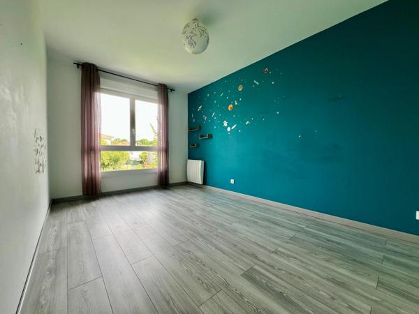 Maison 5 pièces de 111 m² à La Roche-sur-Yon avec 4 chambres - Saint André d'Ornay