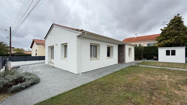 LA ROCHE SUR YON, LE BOURG, MAISON DE PLAIN PIED EXCLUSIVITE AMANDA