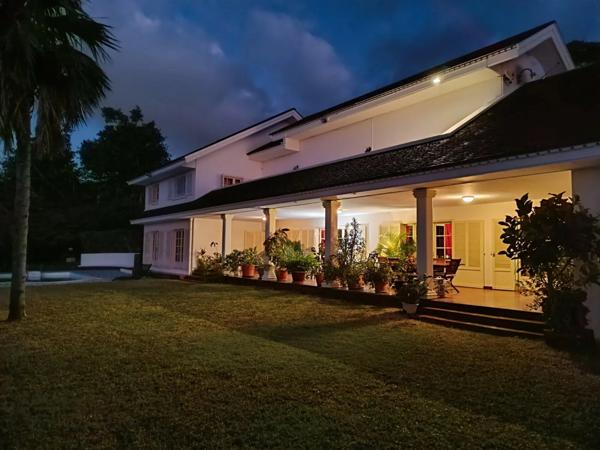 Immobilier La Montagne (97417) – Villa 350m2 – 1 144 000 €