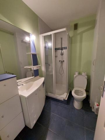 Appartement t2 - cave et parking