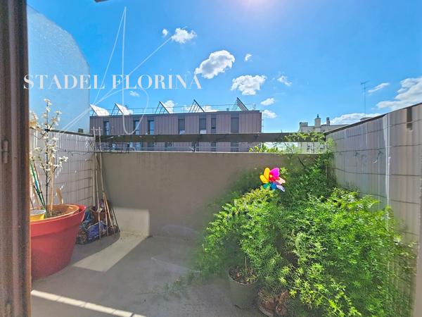 Appartement
         2 pièces
        - 52 m² Exclusivité 298 000 € *