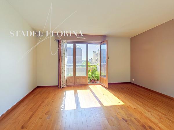Appartement
         2 pièces
        - 52 m² Exclusivité 298 000 € *
