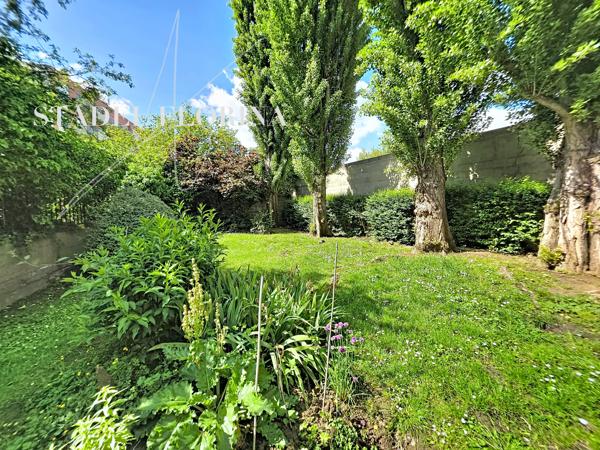 Appartement
         2 pièces
        - 52 m² Exclusivité 298 000 € *