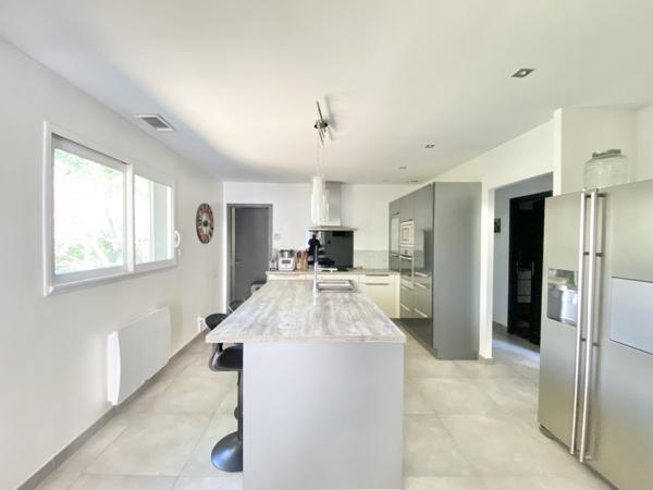 Roquevaire (13360) ROQUEVAIRE - 13360