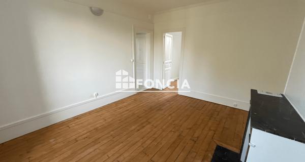 Location Appartement 3 pièces 51.66 m² - Corbeil-essonnes 91100