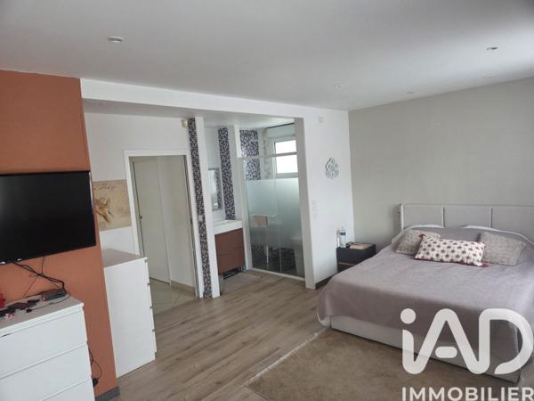 Maison à vendre 6 pièces 235 m² Combs-la-Ville