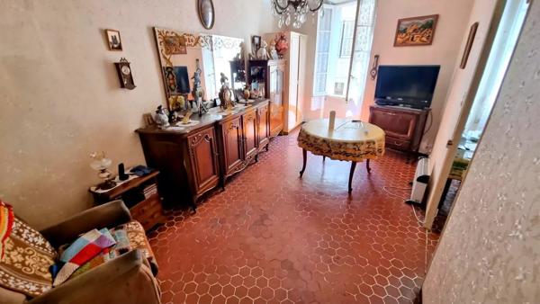 Salernes (83690) - Maison de village - Investissement locatif