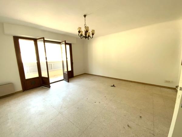 Appartement à vendre 1 pièces ANTIBES (06)