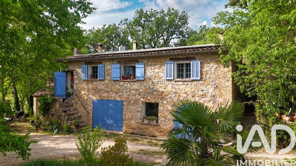 Maison à vendre 9 pièces 300 m² Cotignac