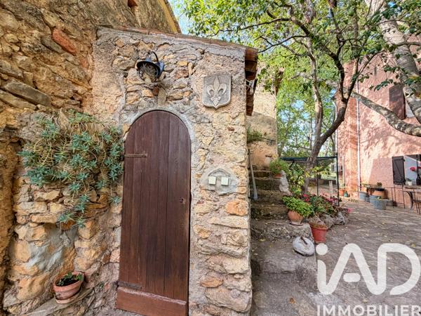 Maison à vendre 9 pièces 300 m² Cotignac