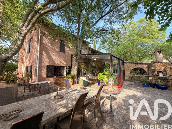 Maison à vendre 9 pièces 300 m² Cotignac