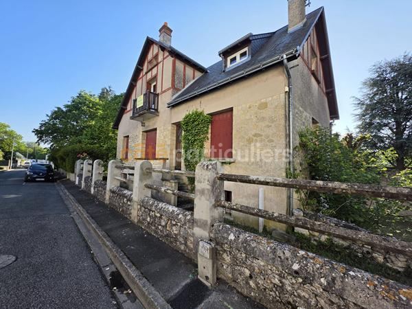 Vente
                Maison134 m² - 7 Pièces -
                    BLERE (37150)