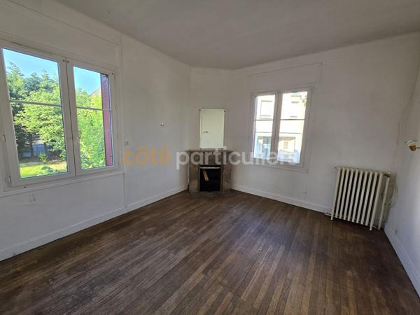 Vente
                Maison134 m² - 7 Pièces -
                    BLERE (37150)