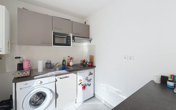 Appartement à vendre    1 pièce • 29 m2 Saint-Jean