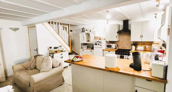 Maison de village en parfait état et caractère