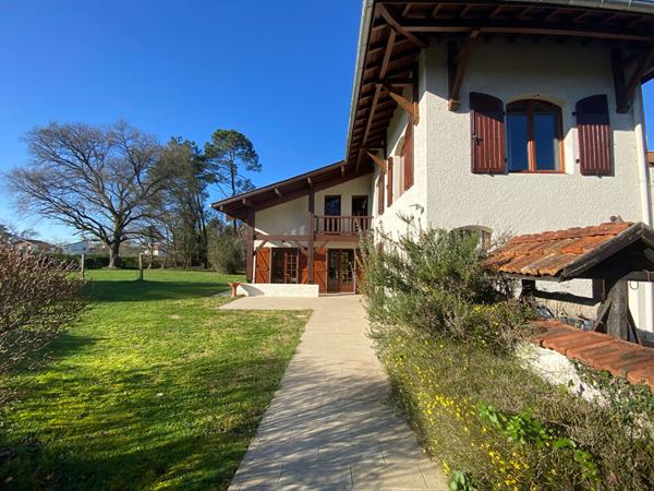Maison Prechacq Les Bains 6 pièce(s) 192 m2 , Prechacq les bains