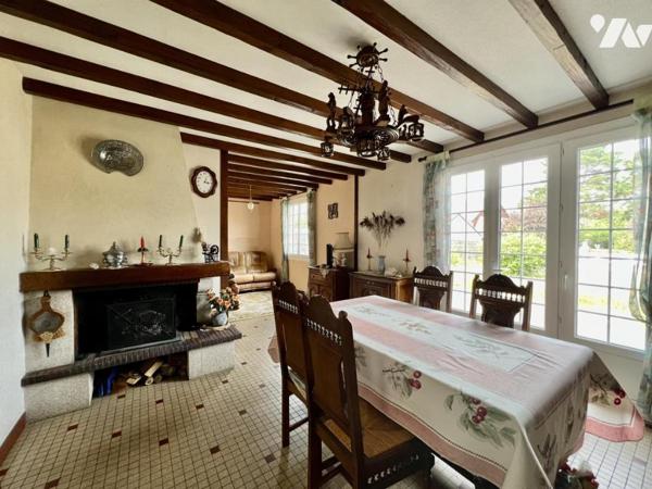 SAINT-ETIENNE-DE-MONTLUC - plain-pied d'env. 75m², 2 CH, garage, terrain de 1.125m²