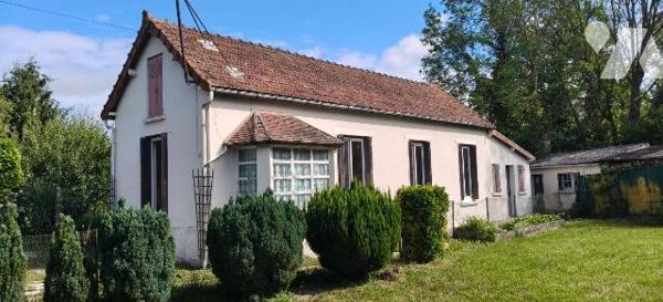 MASON A VENDRE AVEC ETANG PRIVE - au coeur de Troyes (10000) dans l'Aube (10)

- Maison des a...