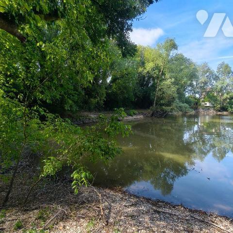 MASON A VENDRE AVEC ETANG PRIVE - au coeur de Troyes (10000) dans l'Aube (10)

- Maison des a...