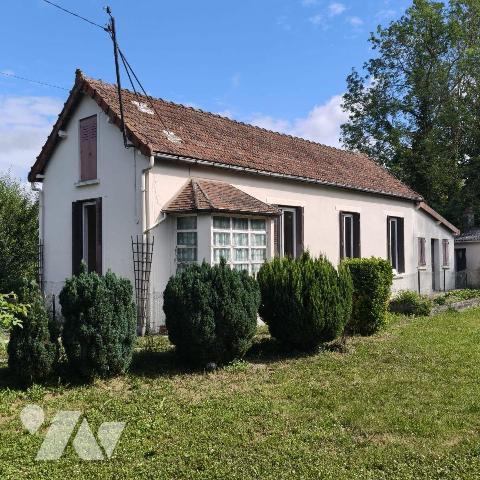 MASON A VENDRE AVEC ETANG PRIVE - au coeur de Troyes (10000) dans l'Aube (10)

- Maison des a...