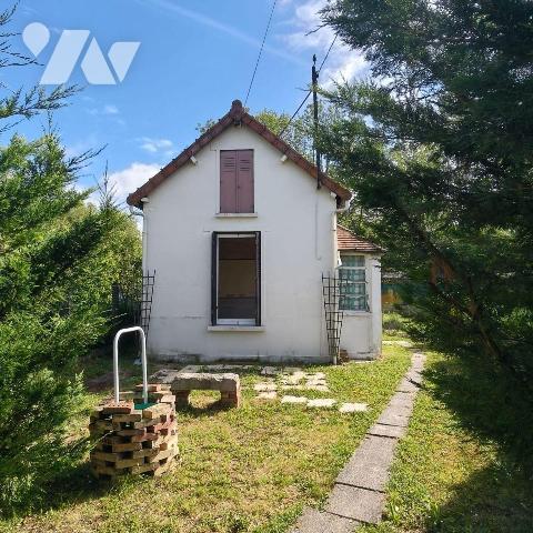 MASON A VENDRE AVEC ETANG PRIVE - au coeur de Troyes (10000) dans l'Aube (10)

- Maison des a...