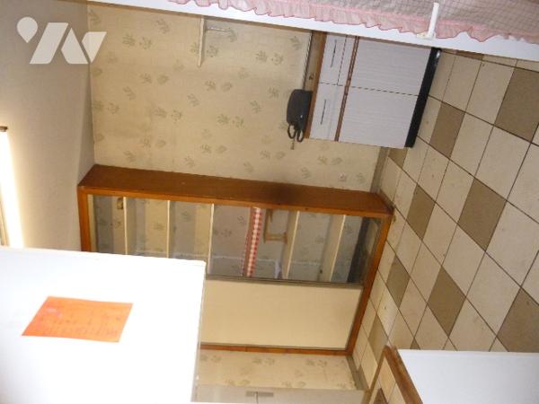 A Cosne-Cours-sur-Loire dans la Nièvre (58), dans un quartier calme et résidentiel,