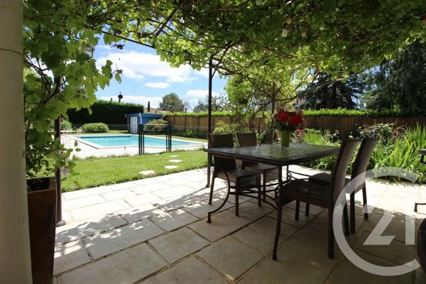 Maison à vendre  7 pièces - 130 m 2   CHOLET  - 49