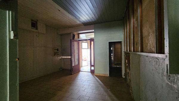 Local commercial Le Pont De Beauvoisin - 53M² - Centre ville