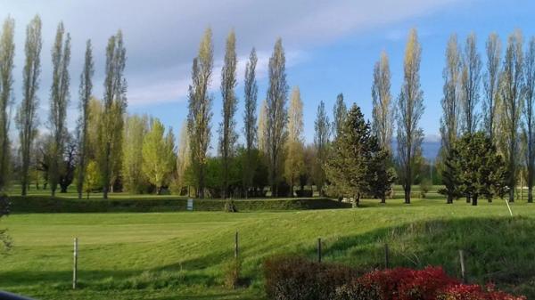 INVESTISSEMENT LOCATIF – RIVIERES – Résidence de tourisme Le Domaine Du Green - 5,49 % de rentabilité