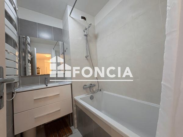 Location Appartement meublé 3 pièces 68.99 m² - Poitiers 86000
