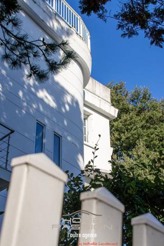 ROYAN PARC  VILLA AVEC ROOFTOP & VUE MER PANORAMIQUE  ARCHITECTURE ATYPIQUE