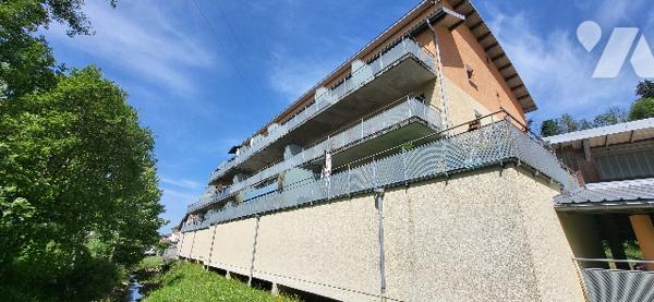 Appartement duplex avec terrasse.