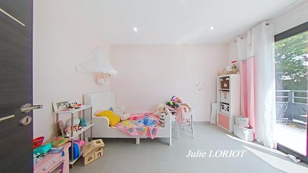 VILLA CONTEMPORAIRE 5 CHAMBRES