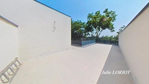 VILLA CONTEMPORAIRE 5 CHAMBRES