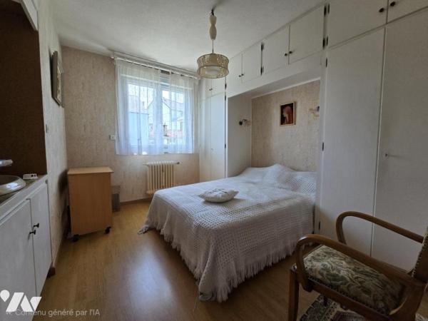 SAINT-NAZAIRE, SECTEUR IMMACULLE  centre bourg, maison de plain pied 