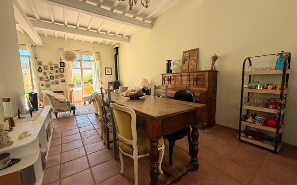 Maison à vendre    9 pièces • 198 m2 Millas